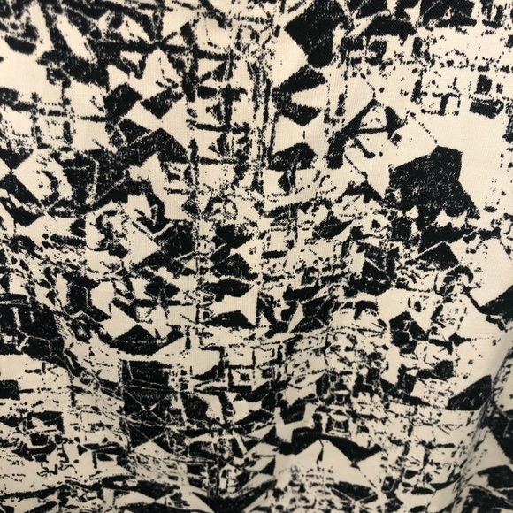 Soprano Printed Top Size Small - Picture 3 of 10